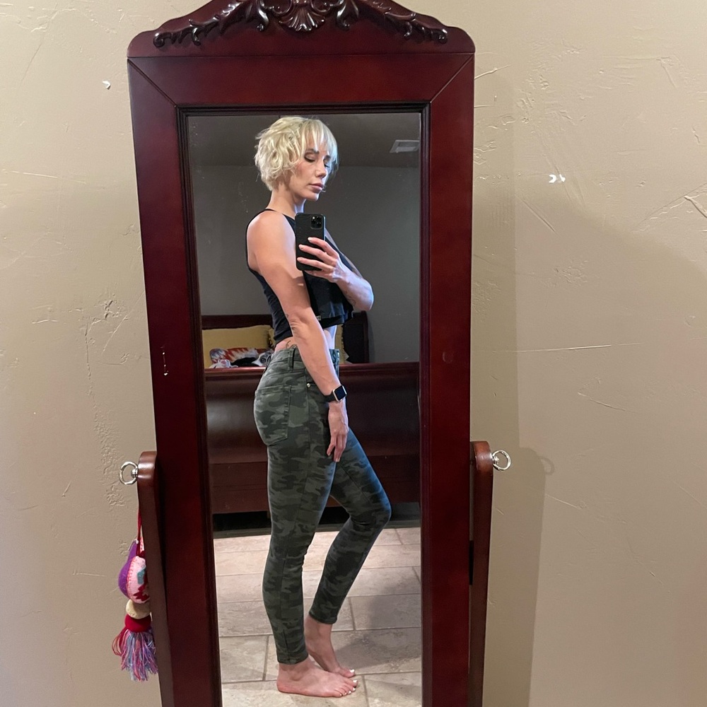 Good American Good Waist Camo skinny Jeans